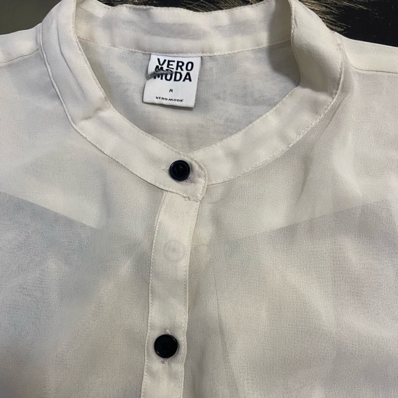 Vero Moda Tops. Size - M - Picture 4 of 8